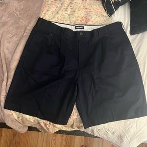 men’s lands end shorts - excellent condition